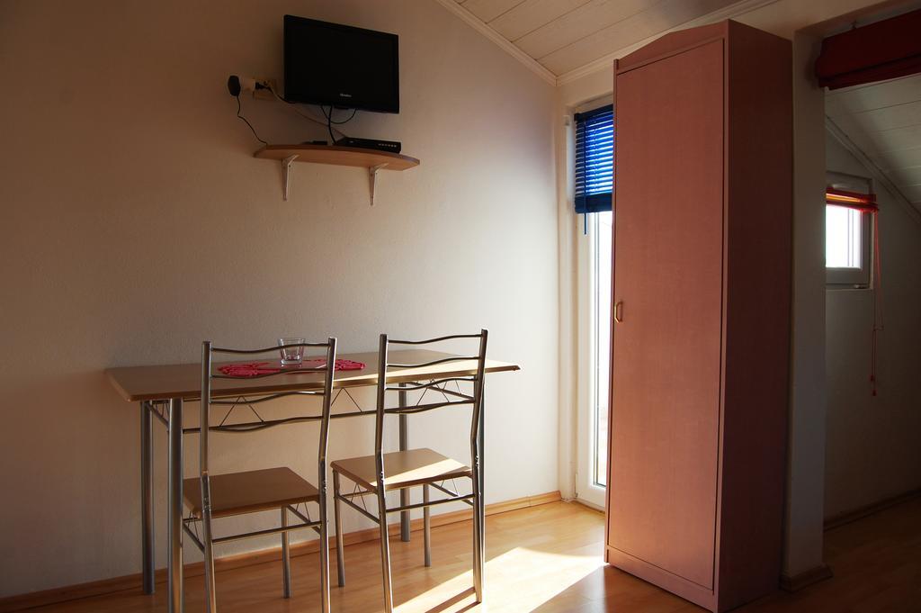 Apartments Setka คิร์ก ห้อง รูปภาพ