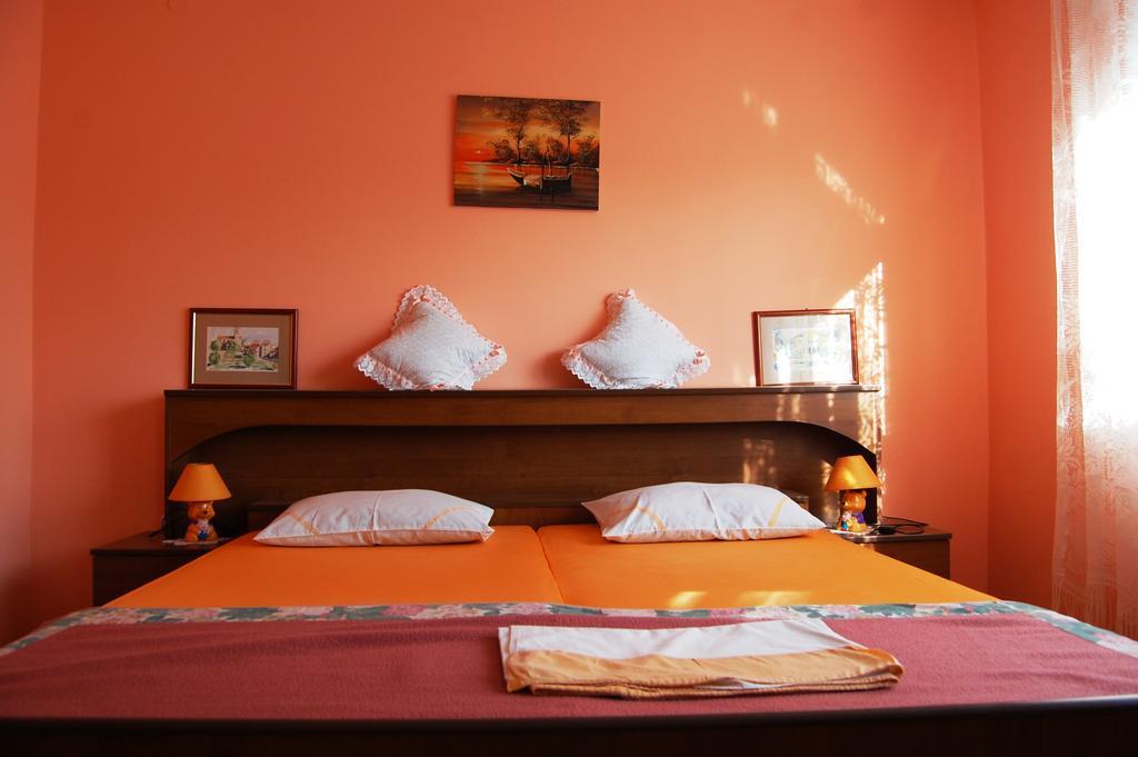 Apartments Setka คิร์ก ห้อง รูปภาพ